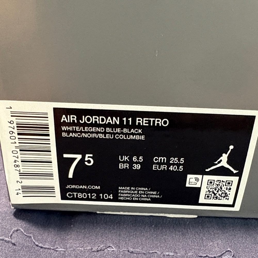 Rare Air Jordan 11 Retro Legend Blue - Picture 2 of 9